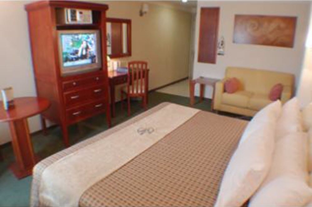 Mision Leon Hotel Room photo