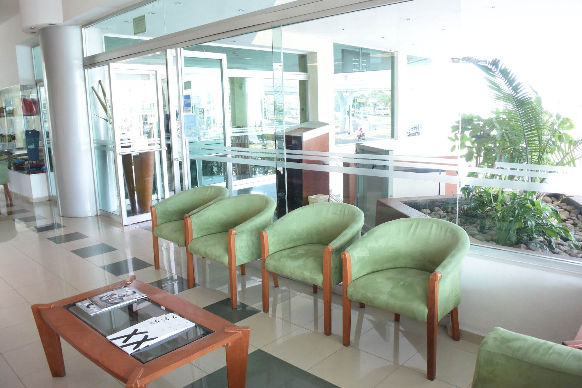 Mision Leon Hotel Exterior photo